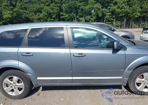 2009 Dodge Journey Sxt z USA, uszkodzony, nr VIN 3D4GG57V39T574975